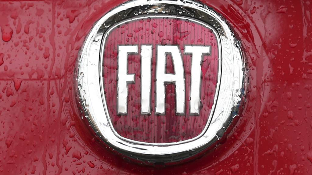 Der italienisch-amerikanische Automobilhersteller Fiat Chrysler (FCA) hat am Mittwochmorgen Gespräche mit dem französischem Opel-Mutterkonzern PSA über einen Zusammenschluss bestätigt. Zuvor waren die Pläne bereits durchgesickert. (Archiv)