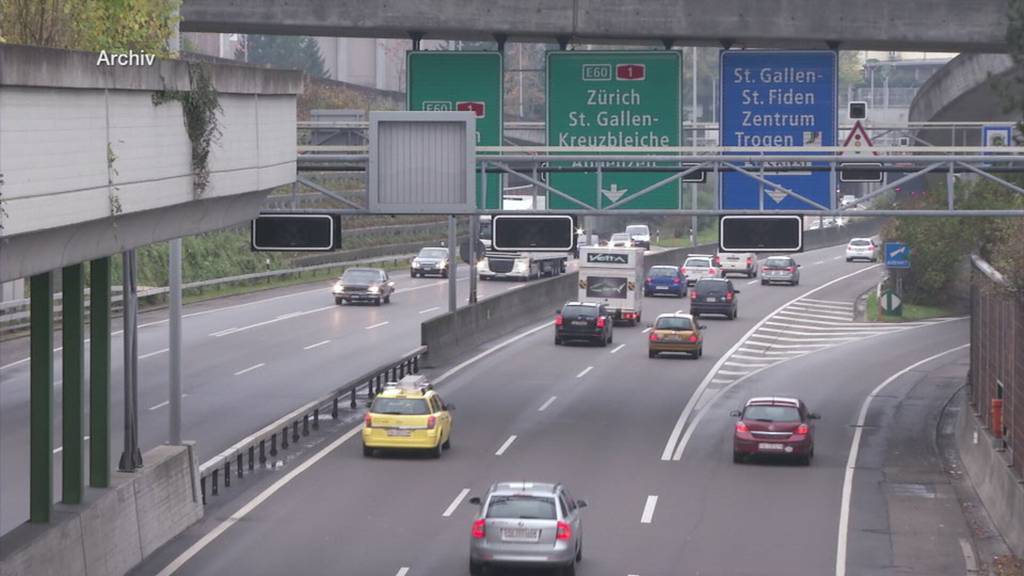 Autofahren statt sparen: Kantonsrat SG erhöht Pendlerabzug massiv