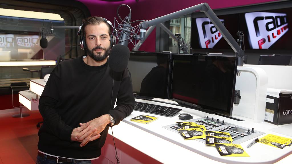 Bligg präsentiert sein 10. Studioalbum «Instinkt» live