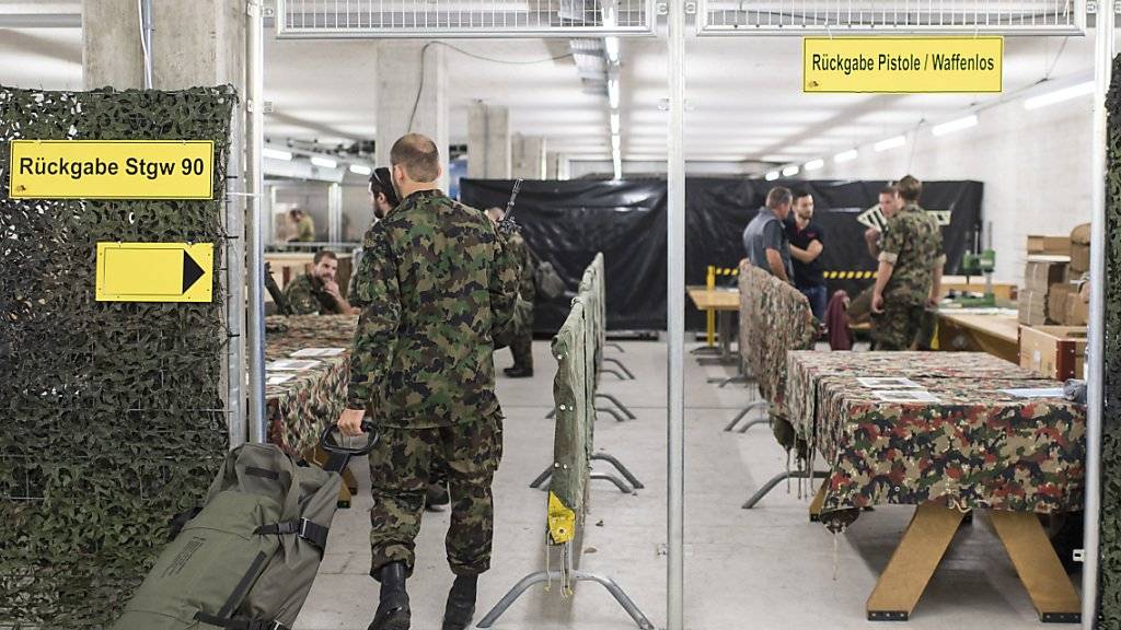 Vergangenes Jahr hat die Schweizer Armee gegen 70 verschwundene Waffen gezählt. (Symbolbild)