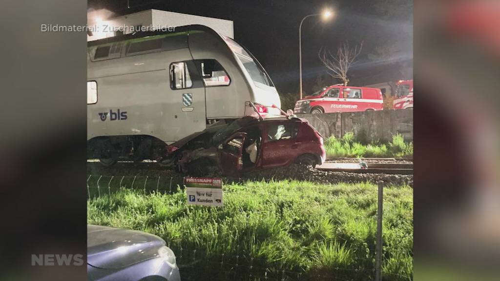 BLS-Zug kollidiert mit Auto: Unfall in Köniz schockiert Anwohnerin