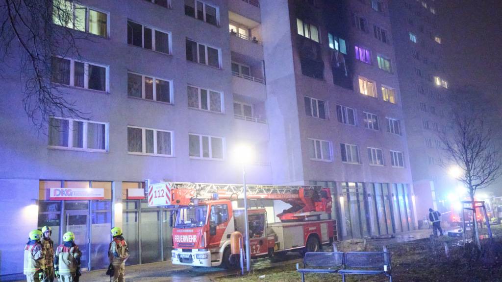 Totes Kind und Schwerverletzte bei Hochhausbrand in Berlin