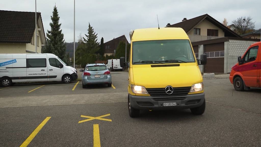 Mit dem selbstgebauten Bus durch Europa