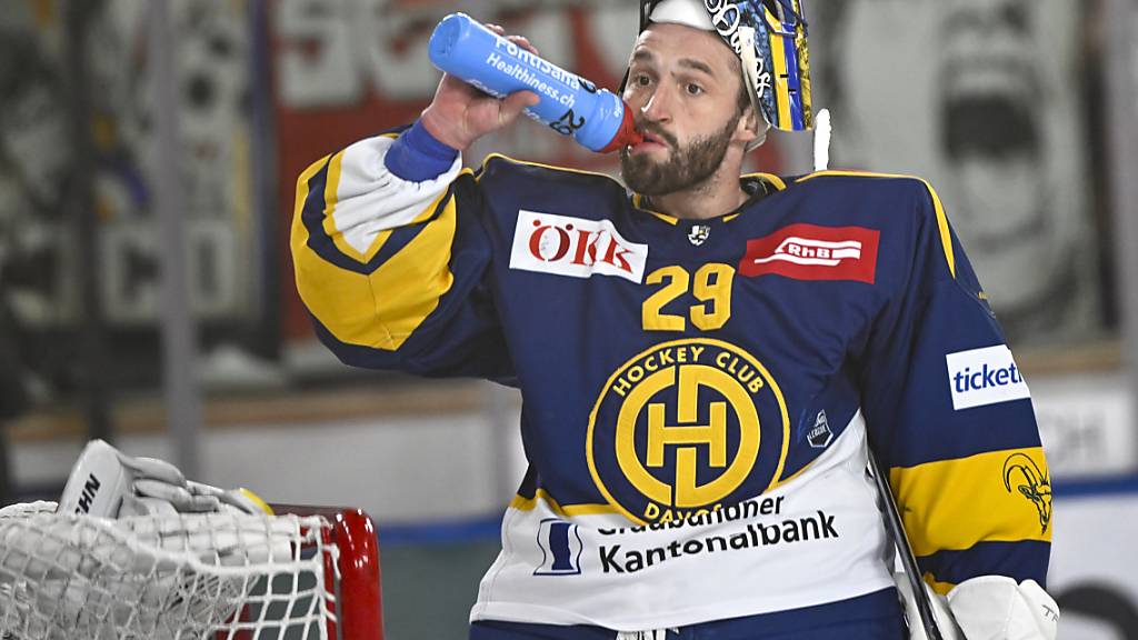 Der Davoser Goalie Sandro Aeschlimann war eine Bank