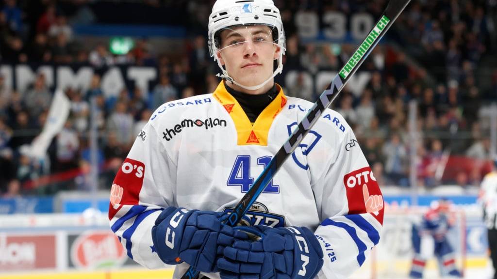 Der Zuger Leon Muggli muss auf dem Weg in die NHL einen Umweg hinnehmen