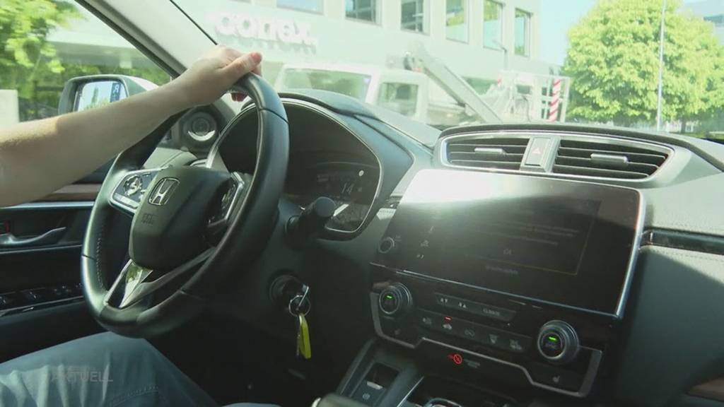 4 Rappen mehr: Benjamin Giezendanner will Benzin teurer machen