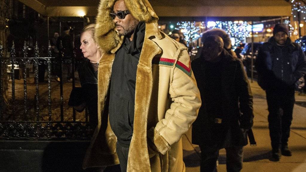 Alles gelogen: US-Sänger R. Kelly bezeichnet die Vorwürfe des mehrfachen sexuellen Missbrauchs Minderjähriger in einem TV-Interview als «nicht wahr».