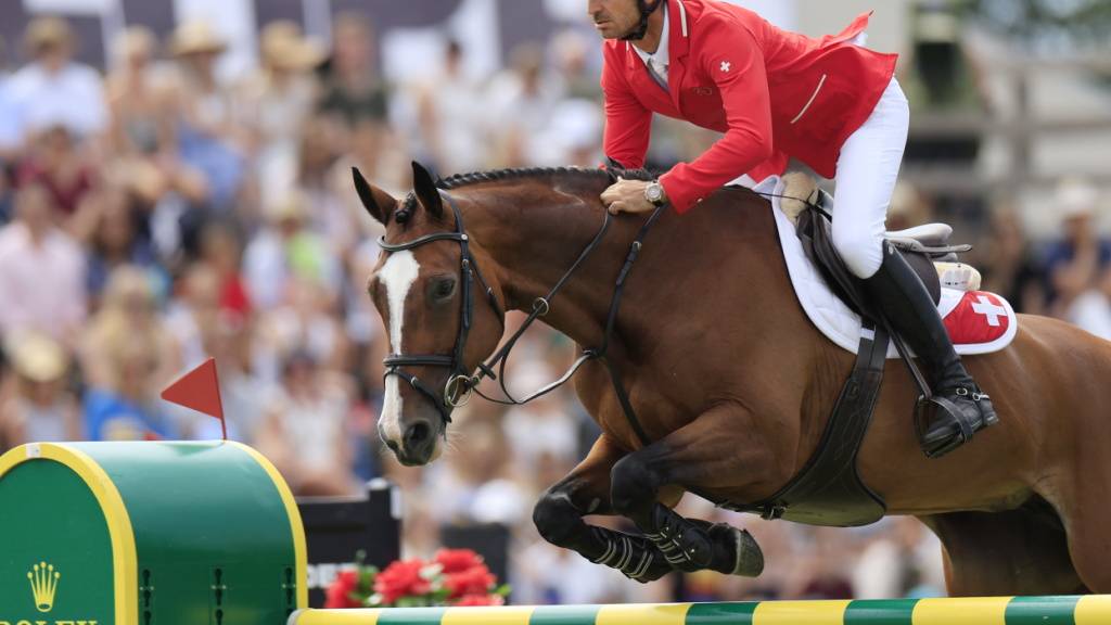 Schweizer Springreiter arbeiten sich in die Top Ten vor