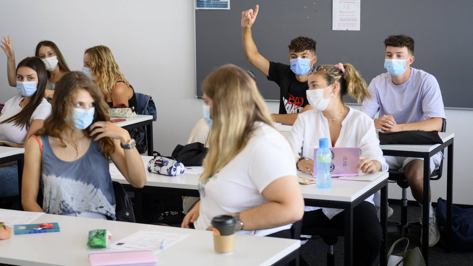 Auch in vielen Schulen gilt mittlerweile eine Maskenpflicht wegen dem Coronavirus.
