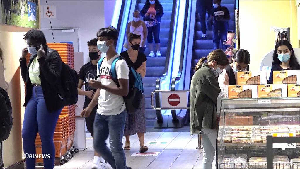 Zürcher Regierung beschliesst Maskenpflicht in Geschäften