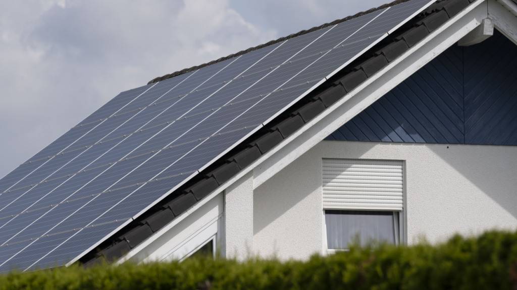 Die Preise für Eigentumswohnungen und Einfamilienhäuser sind in den ersten drei Monaten des Jahres 2026 auf hohem Niveau weiter gestiegen. (Archivbild)