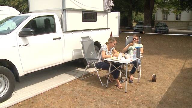 Zeltplatz vs Wohnwagencamping: Der Vergleich am Heitere Openair