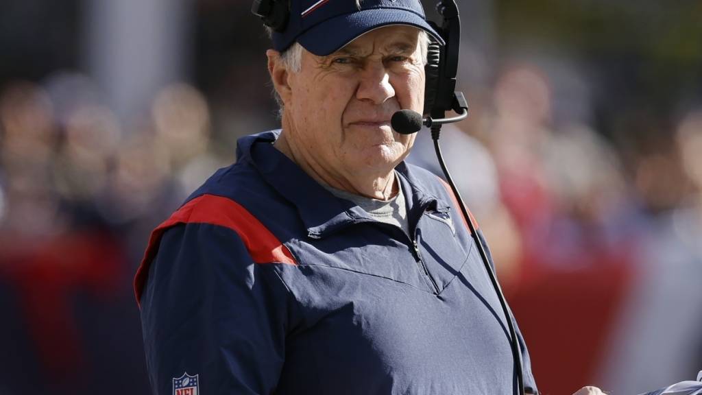 Der langjährige NFL-Trainer Bill Belichick coacht künftig College-Studenten