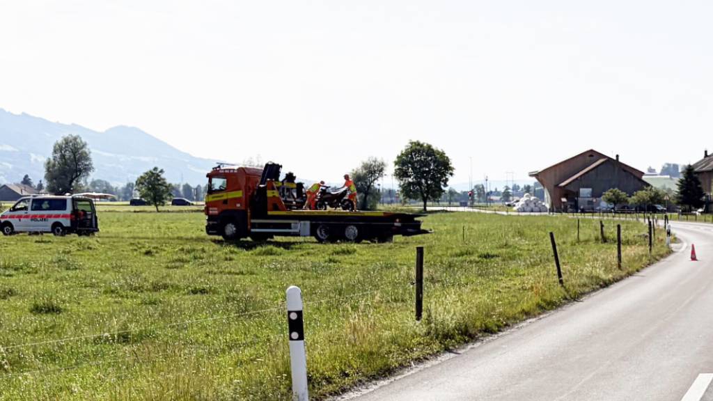 Bei einem Überholmanöver an dieser Stelle hat sich ein 25-jähriger Motorradfahrer verletzt.