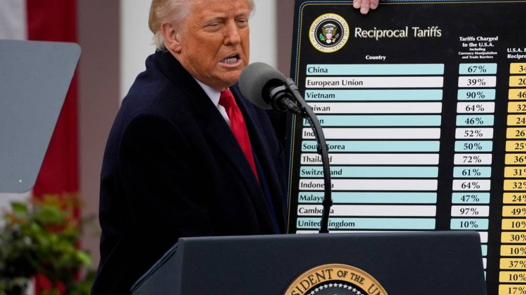 Auch die Schweiz steht auf der Zoll-Liste von US-Präsident Donald Trump. (Archivbild)