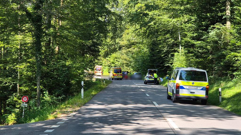 Skateboarderin (25) stirbt bei Kollision auf der Salhöhe 