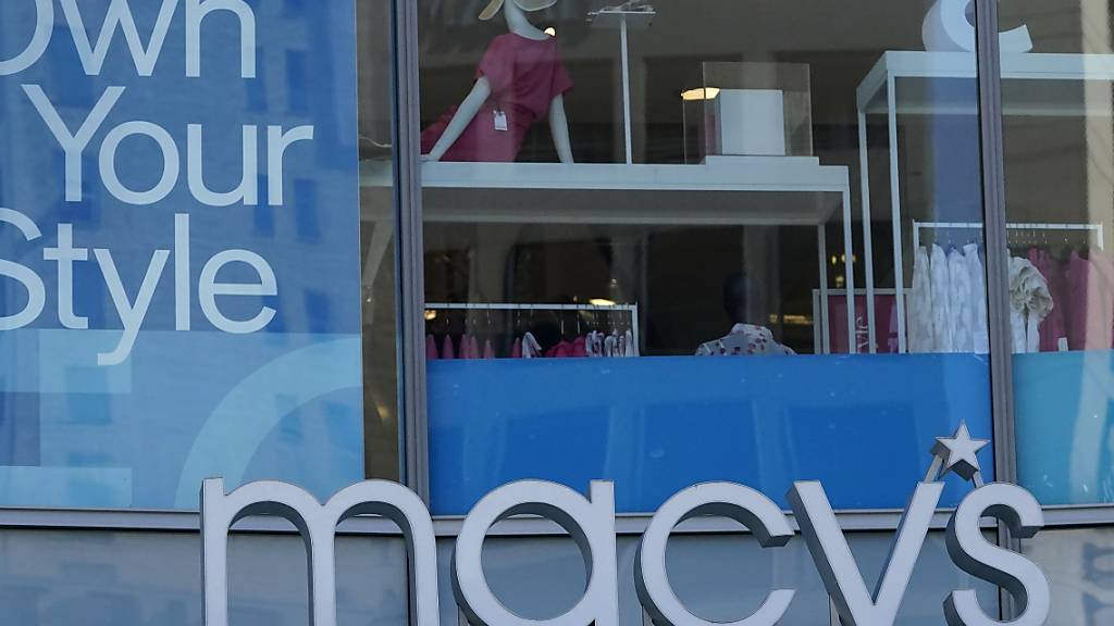 Der traditionsreiche US-Kaufhauskonzern Macy's hat laut Medienberichten ein Übernahmeangebot von Finanzinvestoren erhalten. Sie hätten eine rund 5,8 Milliarden Dollar schwere Offerte vorgelegt. (Archivbild)