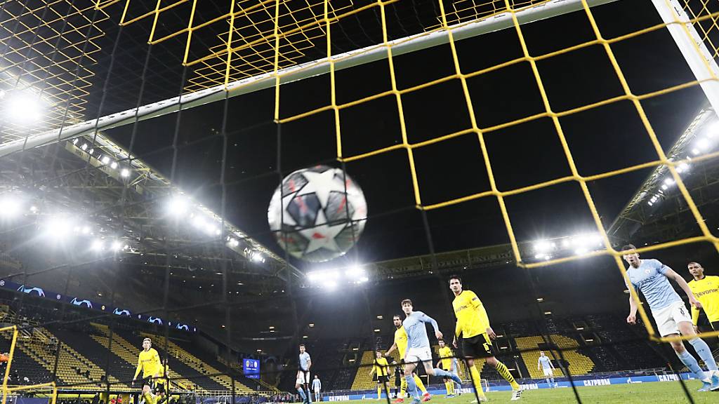 Gemäss einigen Top-Klubs soll der Ball auf europäischem Top-Niveau in einer Super-Liga ins Netz fliegen.