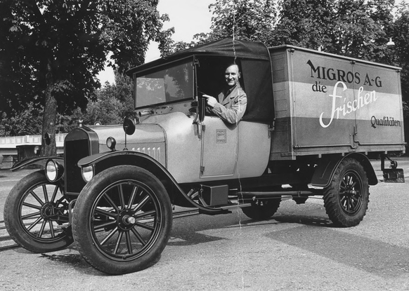 Der erste Migros-Verkaufswagen war ein Ford-T-Modell.