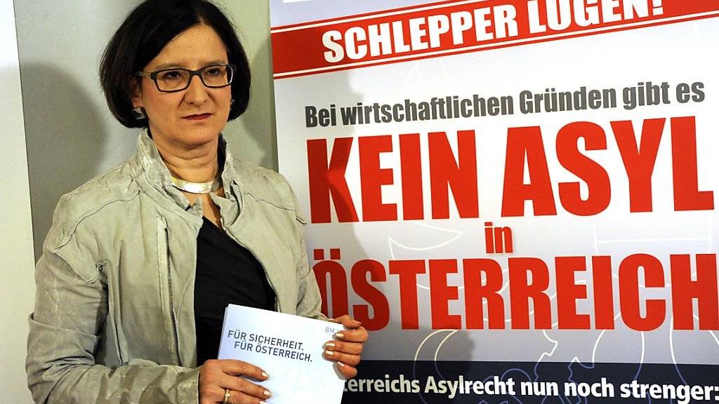 Innenminister Mikl-Leitner: Österreich startete auch eine Informationskampagne in Herkunftsstaaten, um Wirtschaftsmigranten von der Reise nach Österreich abzuhalten. (Archivbild)