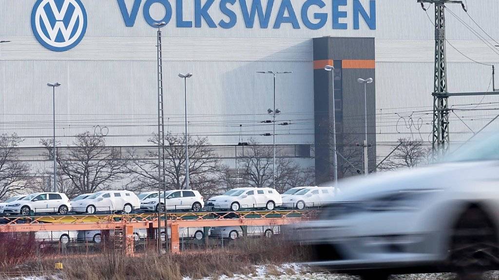 Der VW-Konzern verkauft weniger Autos. (Archiv)