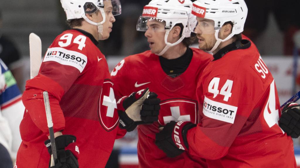 Nur Pius Suter (re.) wird die Saison in der NHL in Angriff nehmen: Attilio Biasca (li.) und Théo Rochette beginnen vorerst in der AHL