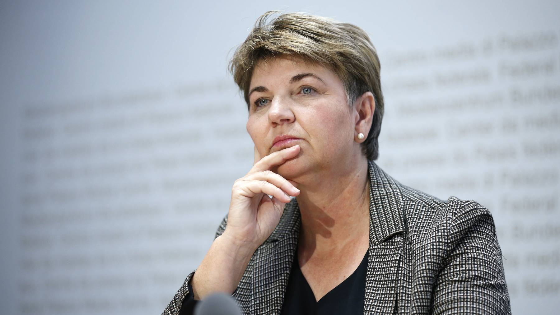 Verteidigungsministerin Viola Amherd sprach am Donnerstag über die Schweizer Medien in der Coronakrise. (Symbolbild)
