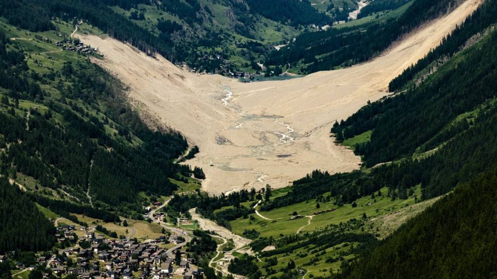 Angesichts der Katastrophe in Blatten VS forderte die Nationalratspräsidentin Maja Riniker am Samstag eine neue Gesetzesgrundlage für Hilfe in solchen Fällen. (Archivbild)