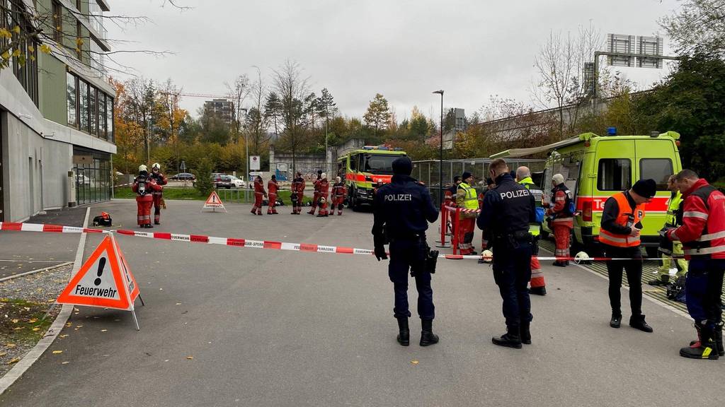 Wegen Gasgeruch – zwei Mehrfamilienhäuser bei Zwicky-Areal evakuiert