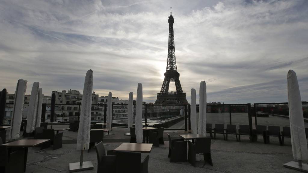 Weiteres Warnsignal für die Regierung in Paris: Die Ratingagentur Moody’s hat das Staatsrating zwar belassen, den Ausblick aber auf negativ gesetzt. (Archivbild)