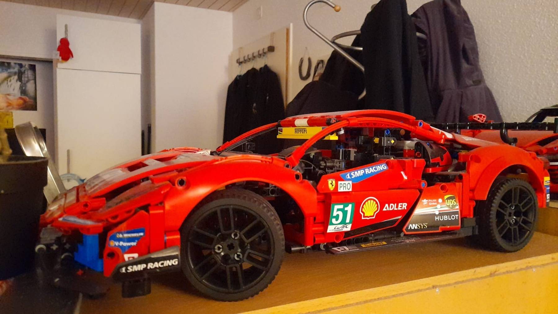 Der Lego-Ferrari besteht aus etwa 4000 Einzelteilen