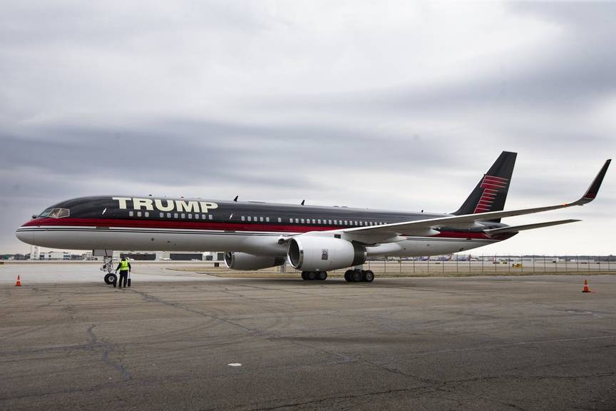 Donald Trumps 757 auf einem Landeplatz in Ohio/USA