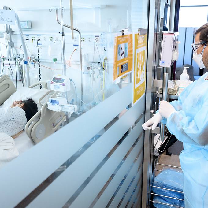 Rund 586 Corona-Patienten in Schweizer Spitälern behandelt