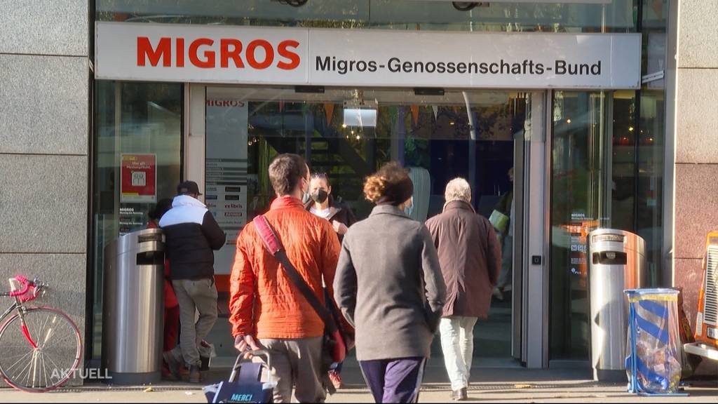 Historischer Entscheid: Schon bald soll es in der Migros Alkohol in den Regalen haben