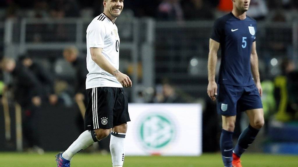 Lukas Podolski verabschiedet sich mit einem Traumtor von der internationalen Bühne