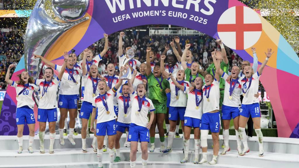 Rund 2,4 Millionen Euro gehen an die Klubs im Land des Europameisters England