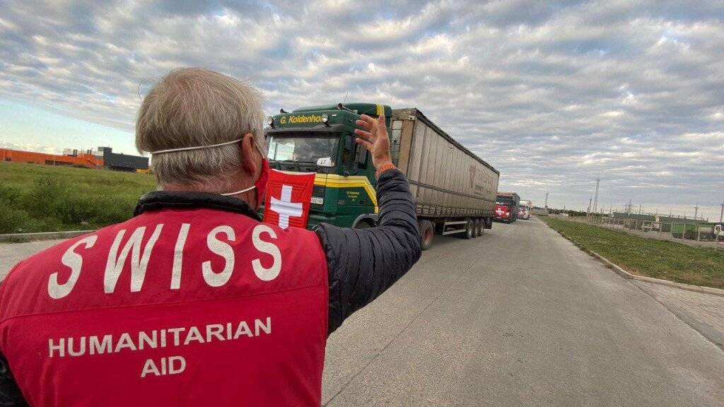 Schweiz führt grössten Hilfsgütertransport in Ostukraine durch