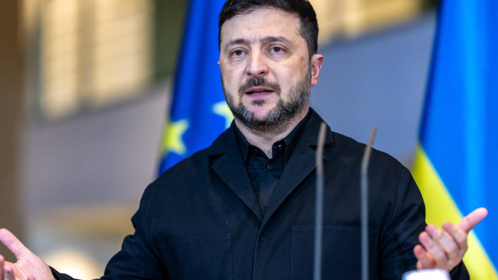 Selenskyj will mit Trump über Frieden und Sicherheit reden