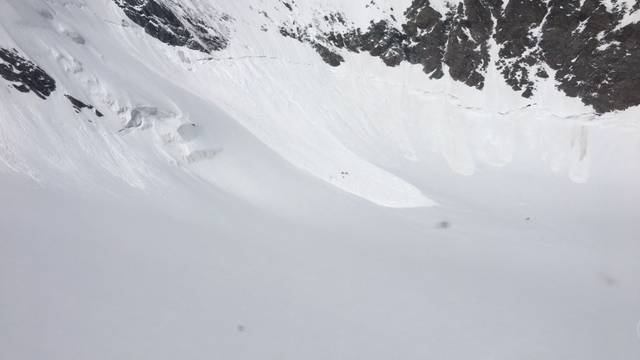 Zwei Tote bei Lawinenniedergang im Wallis