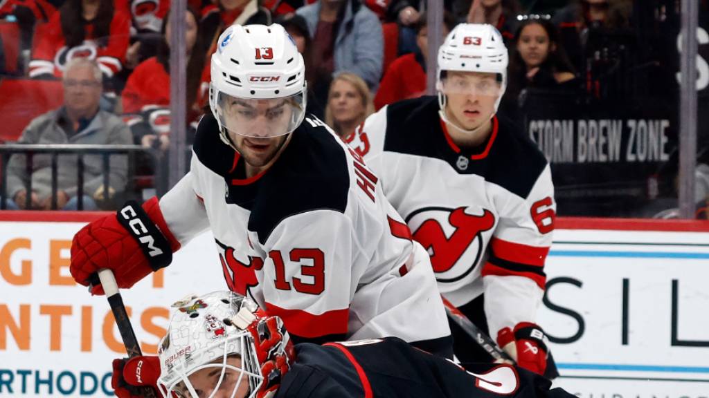 Nico Hischier liefert zwei Assists zum Sieg der Devils