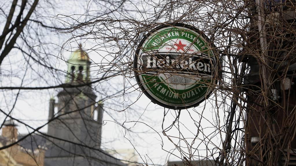 Zürcher Gastrobetriebe dürfen wieder Bierwerbeschilder aufhängen