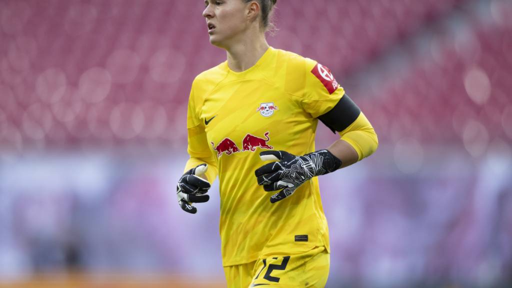 Leipzigs Elvira Herzog unterläuft in der Nachspielzeit ein folgenschweres Eigentor