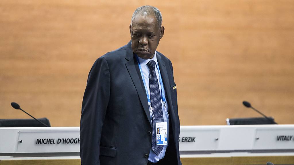 Früherer FIFA-Interimspräsident Hayatou gestorben