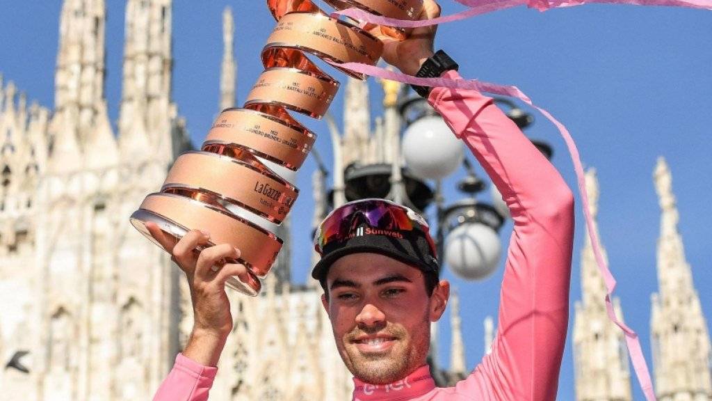 Gesamtsieg am 100. Giro d'Italia: Der Niederländer Tom Dumoulin feiert vor dem Mailänder Dom den grössten Erfolg seiner Karriere