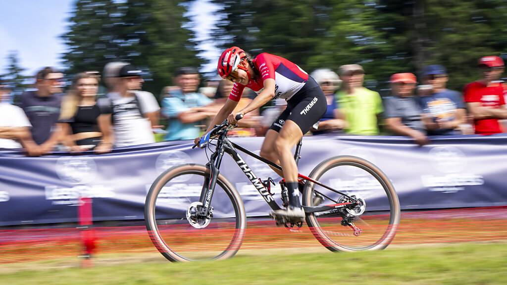 Erfolgreiches Wochenende: Alessandra Keller fährt beim Weltcup in Les Gets nach ihrem Sieg am Freitag im Short Track (Bild) am Sonntag als Dritte auch im Cross-Country auf das Podest