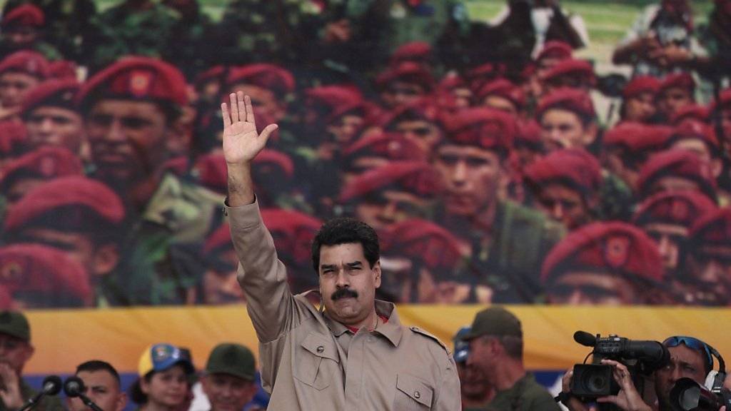 Weiss die Armee hinter sich: Venezuelas Präsident Nicolas Maduro (Archiv)