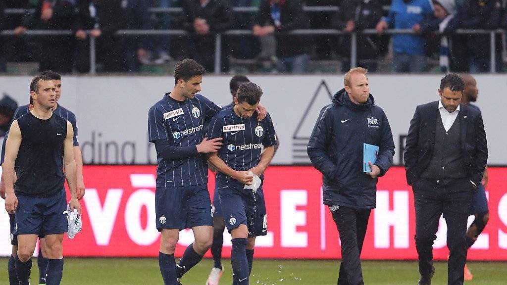 Enttäuschte Gesichter beim FC Zürich: Ludovic Magnin und Uli Forte (rechts aussen) brachten noch keine Besserung