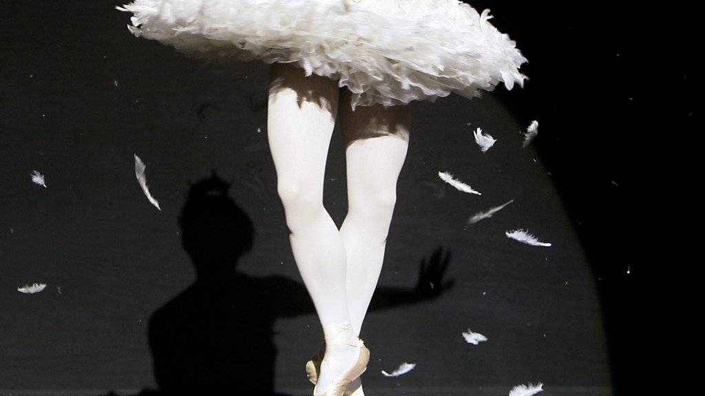 Das ideal geformte Ballerinabein sieht nicht nur schön aus, sondern hilft auch beim Drehen: Das fand eine Teilnehmerin des Nationalen Wettbewerbs von Schweizer Jugend forscht heraus. (Symbolbild)