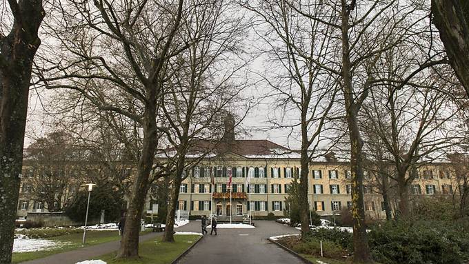 Kanton Bern soll Anwaltskosten von Psychiatriepatient übernehmen