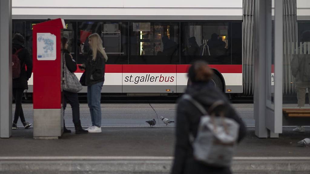 Mit Geldern aus dem Agglomerationsprogramm sollen etwa die Buslinien sieben und acht in der Stadt St. Gallen weiter elektrifiziert werden. (Archivbild)